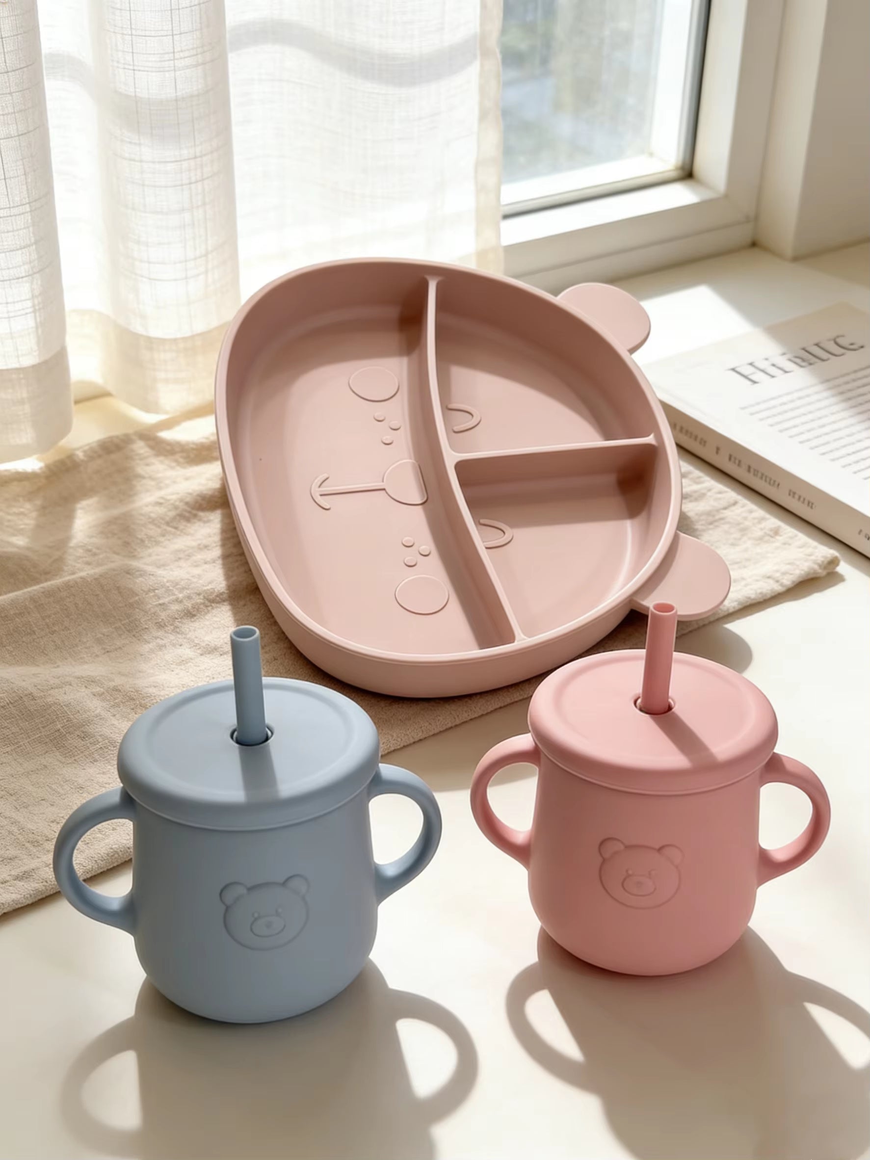 Bear-Shaped Baby Divided Feeding Tableware Set (Includes Divided Plate + Double-Handle Straw Cup)